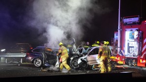 Drei Tote und zwei Schwerverletzte bei Geisterfahrer-Unfall