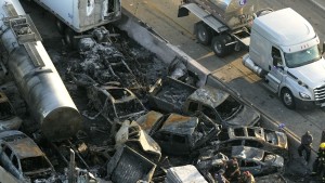 Sieben Tote bei Unfallinferno mit 158 Fahrzeugen