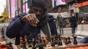 Nigerianer stellt Schach-Weltrekord in New York auf