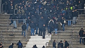Bundesweite Stadionverbote für Eintracht-Fans