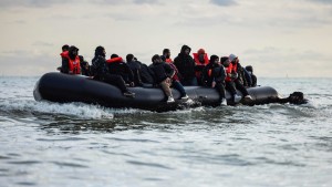 London soll Asylbewerber für Ausreise nach Ruanda bezahlen