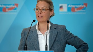 AfD-Treffen führt zu Rücktritt im Milchimperium von Theo Müller