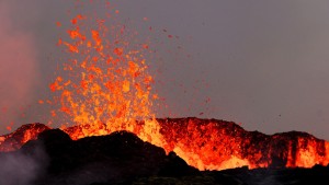 Vulkaneruption in der Nähe von Reykjavik