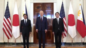 Biden sagt Japan und Philippinen Unterstützung zu