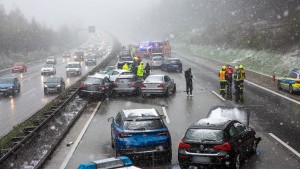 Massenkarambolage auf der Autobahn 3