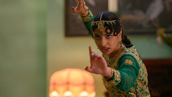 Wirbel aus Tanz- und Kampfkunst: Priya Kansara  als Ria Khan