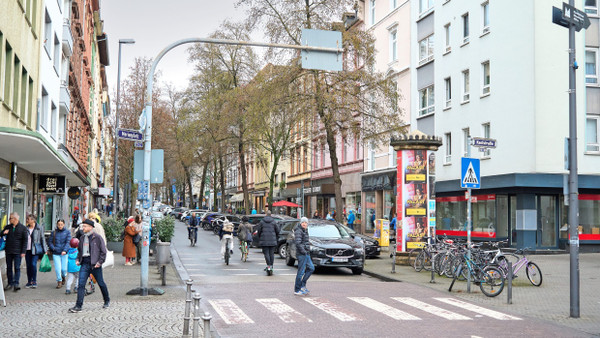 Gefragt: Die Berger Straße liegt bei Mietern wie Kunden hoch im Kurs, auch wenn viele Geschäfte leer stehen.