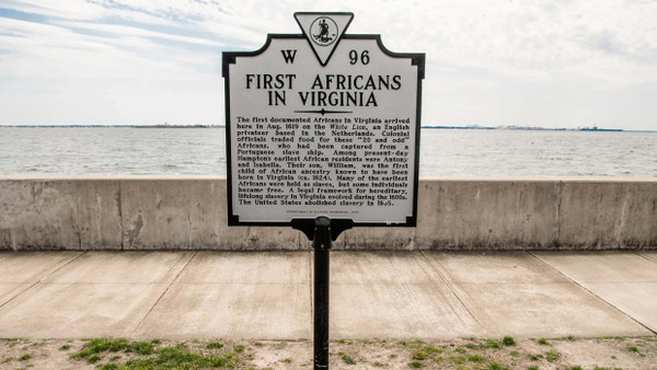 Im August 1619 betraten die ersten schwarzen Afrikaner den Boden der englischen Kolonie Virginia. Das „1619 Project“ der „New York Times“ möchte mit diesem Datum die Geschichte der Vereinigten Staaten beginnen lassen.