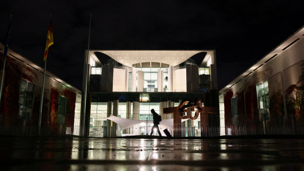 Das Bundeskanzleramt bei Nacht.