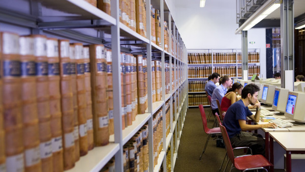 Eine Reihe von deutschen Bibliotheken werden transparenter bei plagiatbehafteten Doktorarbeiten.