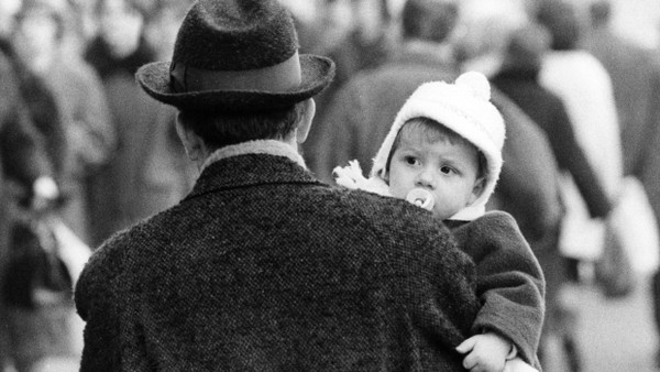 Vater und Sohn im Januar 1965 in Frankfurt am Main 