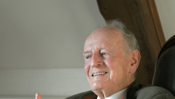 Der Philosoph Hermann Lübbe, geboren am 31.12.1926 in Aurich, in seinem Haus in Havixbeck bei Münster am 30.12.2008.