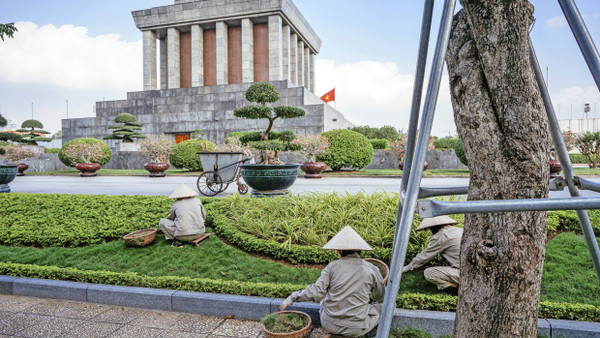 Monument mit sowjetischen Einflüssen: Ho-Chi-Ho-Chi-Minh-Mausoleum