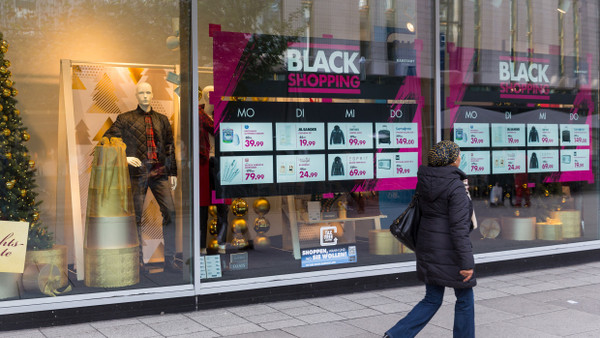 Schluss mit „Black Shopping“: Händler dürfen mit der Löschung der Marke „Black Friday“ aus dem Markenregister auf Ausweichphrasen verzichten.