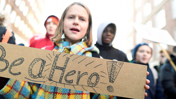 Schüler demonstrierten gerade wieder auch in Hamburg für mehr Klimaschutz.