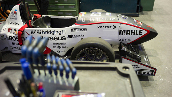 Der Wagen des Teams Dart Racing hat zwar einen Sitz, soll aber ohne Fahrer auskommen.