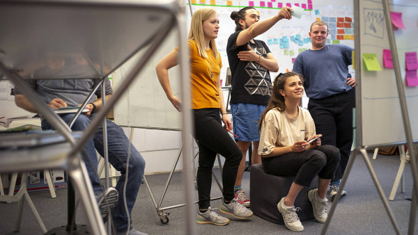 So sieht die neue Art des Denkens aus: Design-Thinking-Studenten in Potsdam