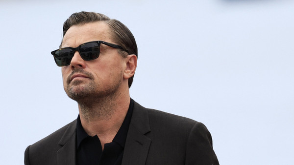 Yacht-Urlauber wie Leonardo DiCaprio stehen vor der schwierigen Frage, wie sie gelegentlich an Land kommen.