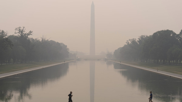 Die Sicht beeinträchtigt, die Luft verschmutzt: Waldbrände in Kanada wirken sich bis nach Washington aus.