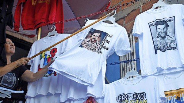 Begehrtes Souvenir aus Medellìn: Ein T-Shirt mit dem Konterfei von Pablo Escobar.