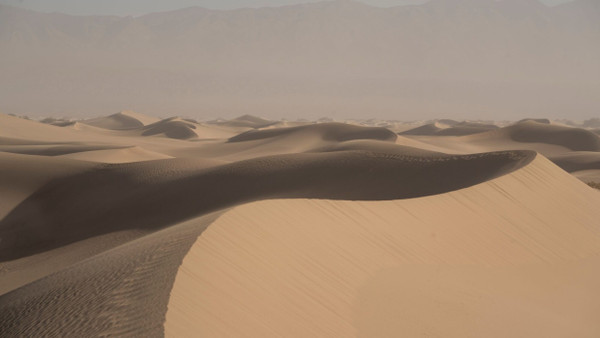Death Valley in der kalifornichen Mojave-Wüste. Auch aus der trockenen Luft dieser Gegend haben Wissenschaftler Wasser gewonnen.
