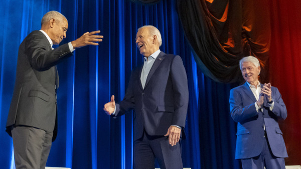 Barack Obama, Joe Biden und Bill Clinton teilten sich die Bühne in der Radio City Music Hall.