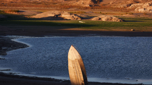 Der größte Stausee der Vereinigten Staaten, der Lake Mead, ist auf seinen tiefsten Pegel gefallen, seit dem er 1937 gefüllt wurde, Aufnahmedatum 23. Juni 2022,