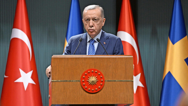 Recep Tayyip Erdogan bei einer Pressekonferenz in Ankara
