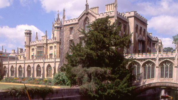 Einsames Idyll: St.John’s College im englischen Cambridge.
