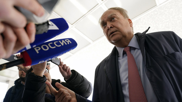 Russlands Botschafter in Washington, Anatoli Antonow, warnte vor einer weiteren Eskalation des Angriffskriegs gegen die Ukraine.
