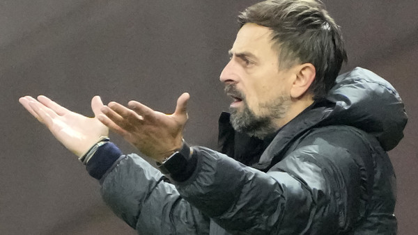 „Wir haben in den vergangenen Wochen einige Punkte aufgeholt“: Eintracht-Trainer Niko Arnautis