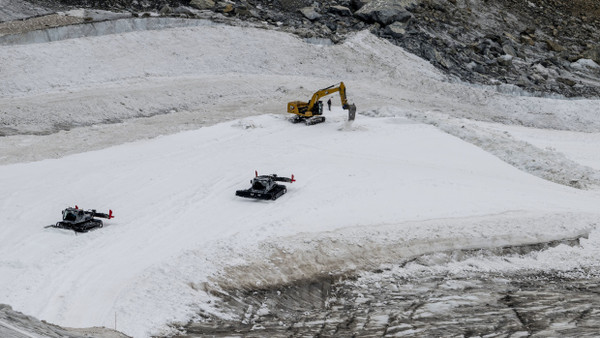 Bagger auf der Gran Becca: Empörung in der Schweiz