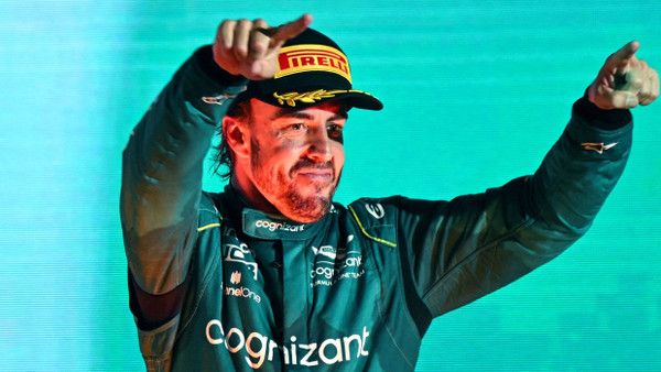 Entfesselter Spanier: Fernando Alonso glänzt zum Auftakt der Saison in Bahrain.