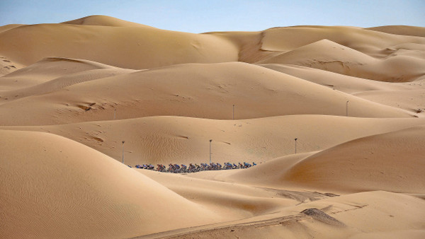 Duch die Wüste: Neue Wege bei der UAE-Tour