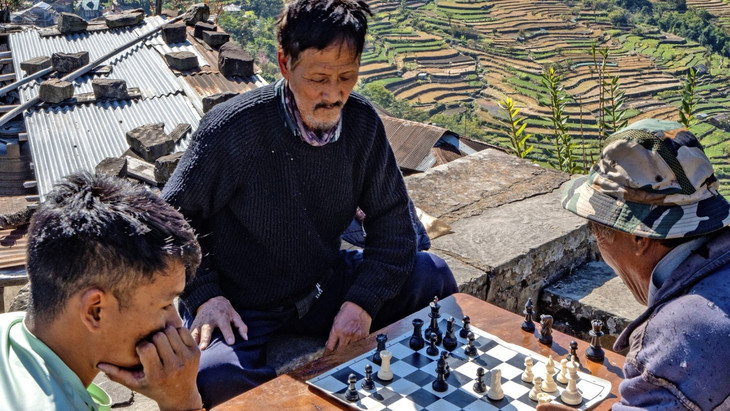 Ein Brett, zwei Spieler, Millionen Träume: Schach in Indien, hier in Khonoma, einem Dorf des Bundesstaates Nagaland