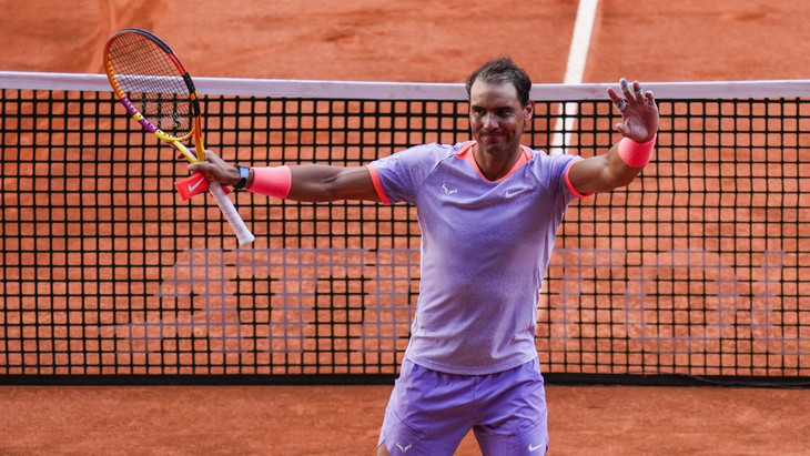 Rafael Nadal feiert seinen Sieg über Darwin Blanch.