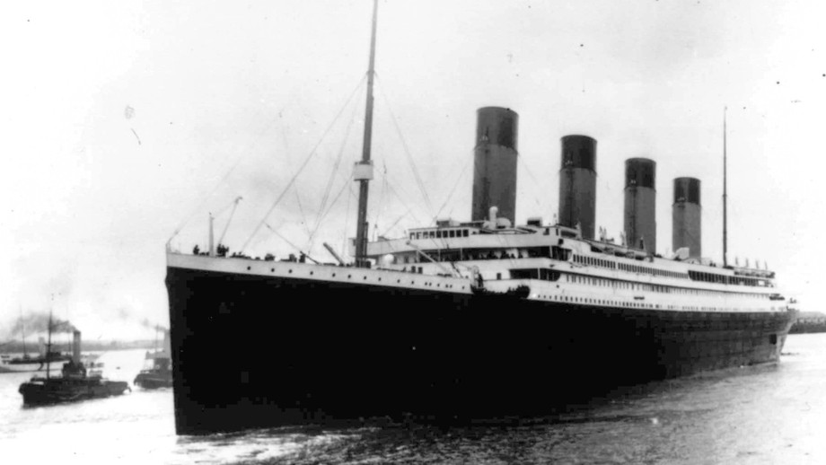 Die Titanic kollidierte auf ihrer Jungfernfahrt von Southampton nach New York 1912 mit einem Eisberg und sank, mehr als 1500 Menschen starben.