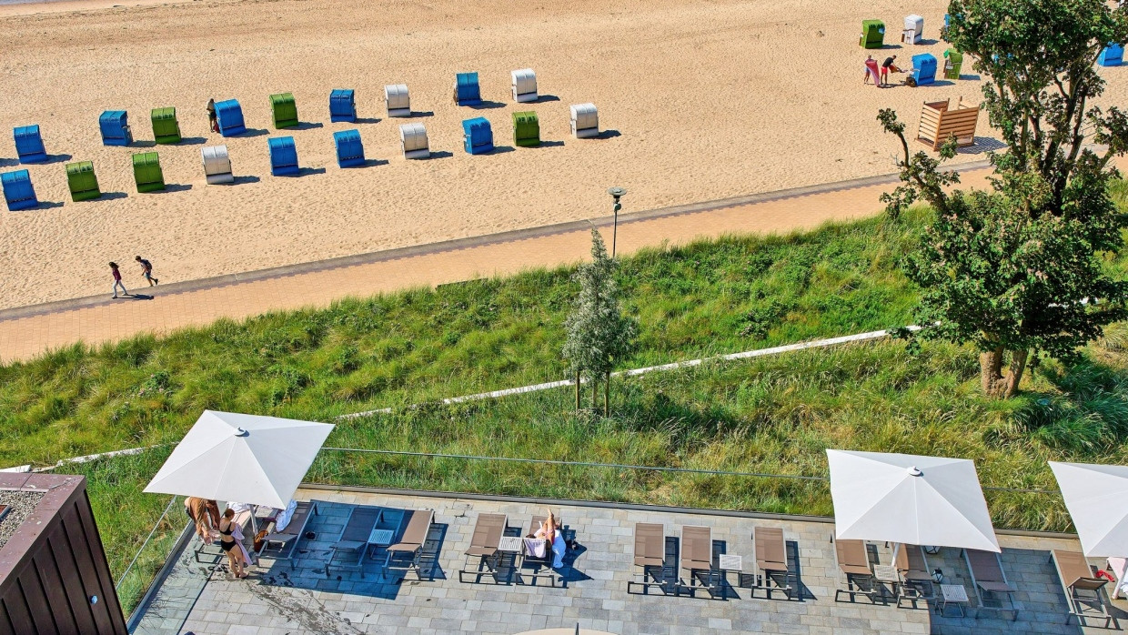 Ein Ausblick, der mit allem versöhnt: Hotel Upstalsboom auf Föhr