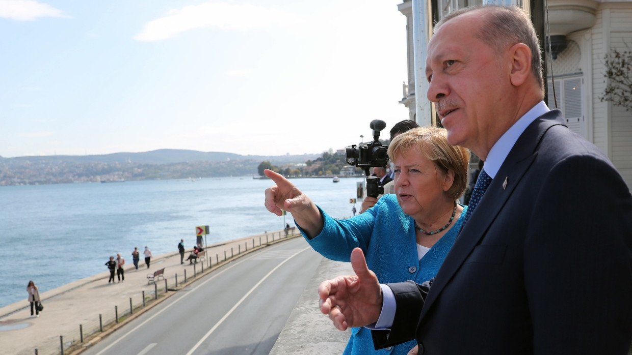 Vorbild Merkel: Die Kanzlerin handelte mit Präsident Erdogan das Flüchtlingsabkommen aus