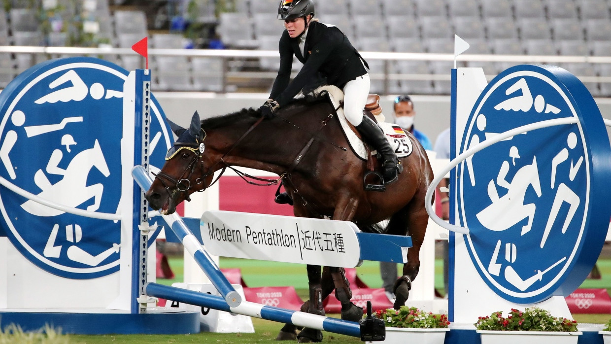 Bilder, die in Erinnerung blieben: Die deuitsche Fünfkämpferin Annika Schleu mit ihrem Pferd Saint Boy bei den Olympischen Spielen
