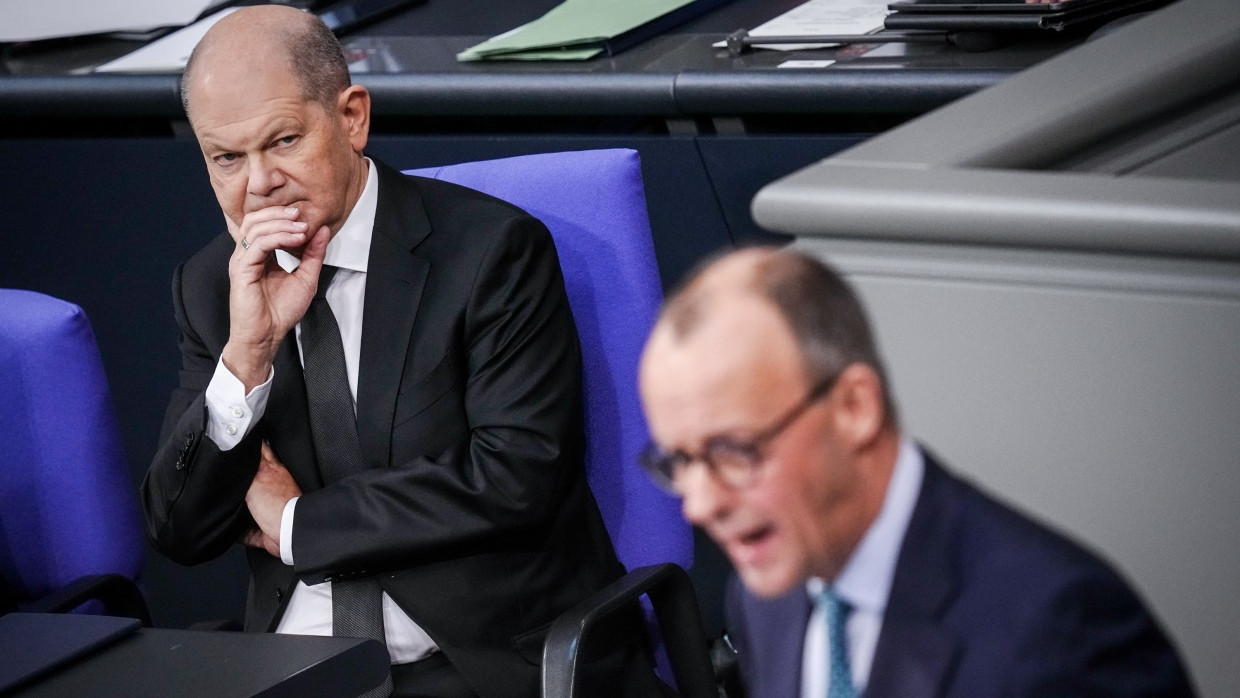 Friedrich Merz (CDU, r.) forderte die Bundesregierung zuletzt wiederholt zu Taurus-Lieferungen an die Ukraine auf, Olaf Scholz (SPD) ist dagegen.