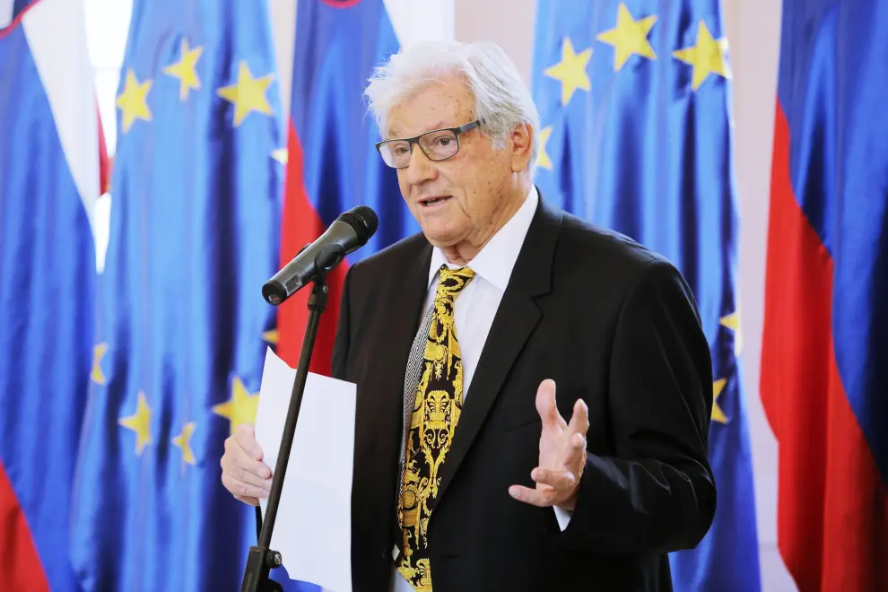 Neurosurgeon Vinko Dolenc pictured in 2015 when he received a state decoration. Photo: Daniel Novakovič/STA