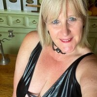 catherinecan69's Live Webcam Show