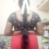 Tamil-hotwife's Live Webcam Show