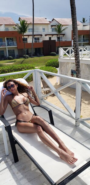 Sunny Weekend In The Caribbean.!!! _ Jeka De La Cruz _ Microminimus 204-topaz-denoise-faceai
