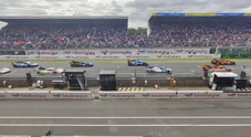 I bolidi lanciati per la partenza della 24 Ore di Le Mans